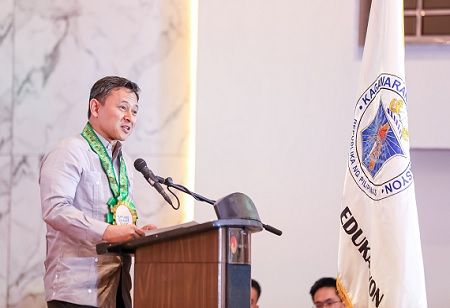 Angara Stated the Mission of Making Every Filipino Learner Literate